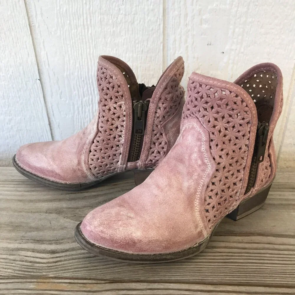 Circle G by Corral Shortie Cutout Womens Chalky Pink Ankle Boots 7.5 M Q5062